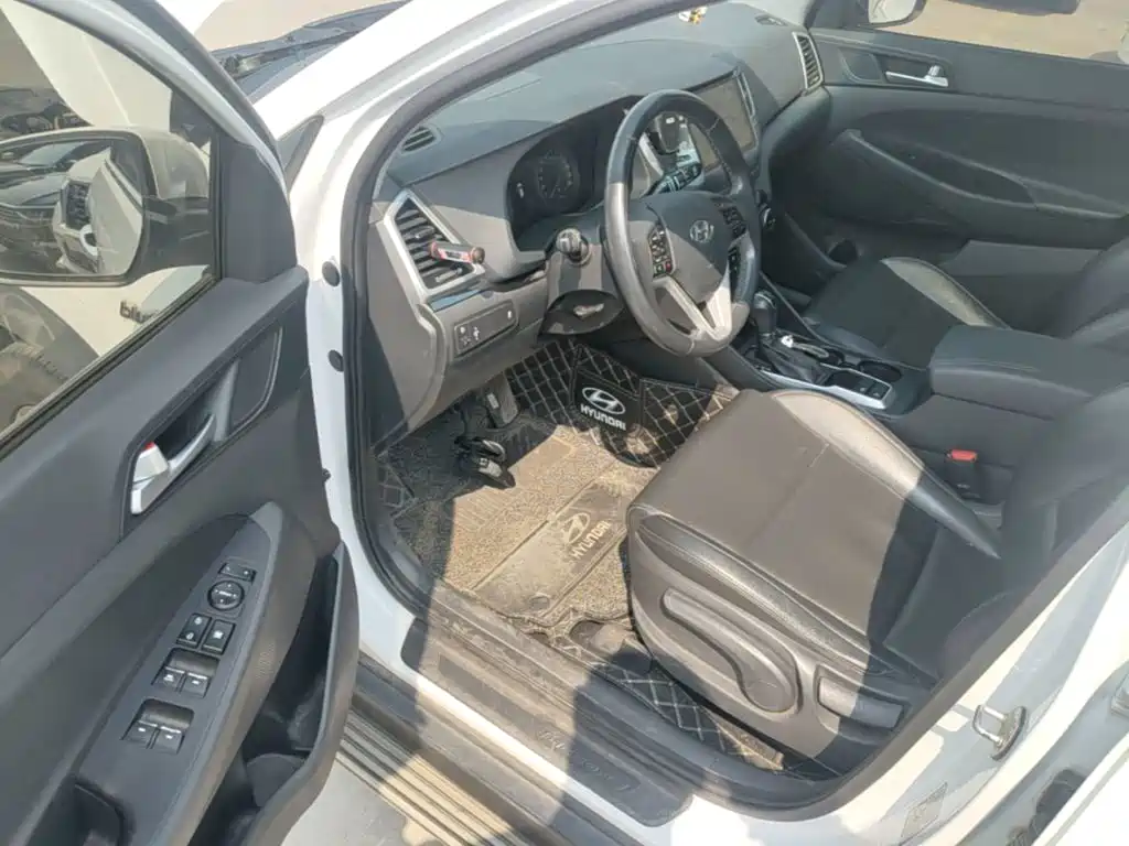 Hyundai Tucson — миниатюра 16