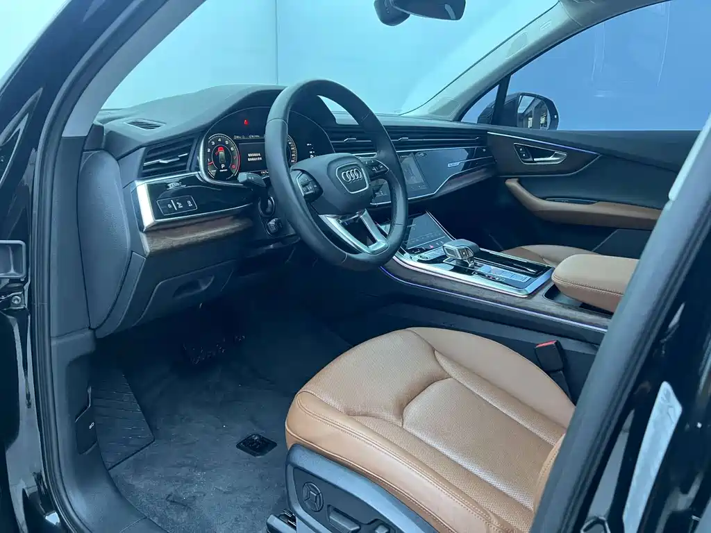 Audi Q7 — миниатюра 9