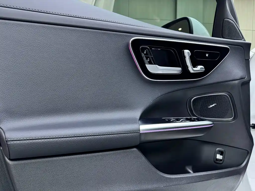 Mercedes-Benz C-Class — миниатюра 15
