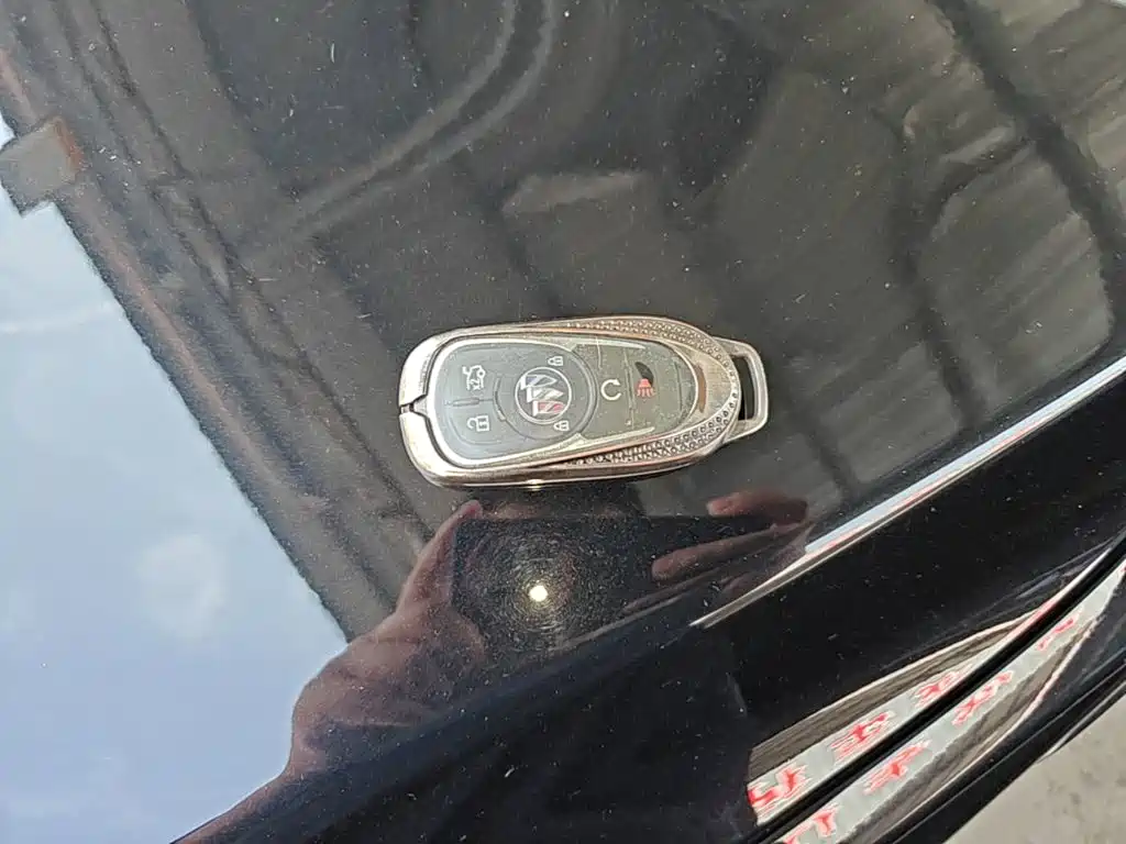Buick LaCrosse — миниатюра 9
