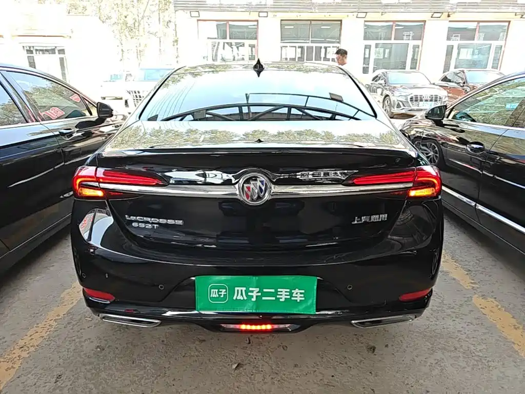 Buick LaCrosse — миниатюра 6