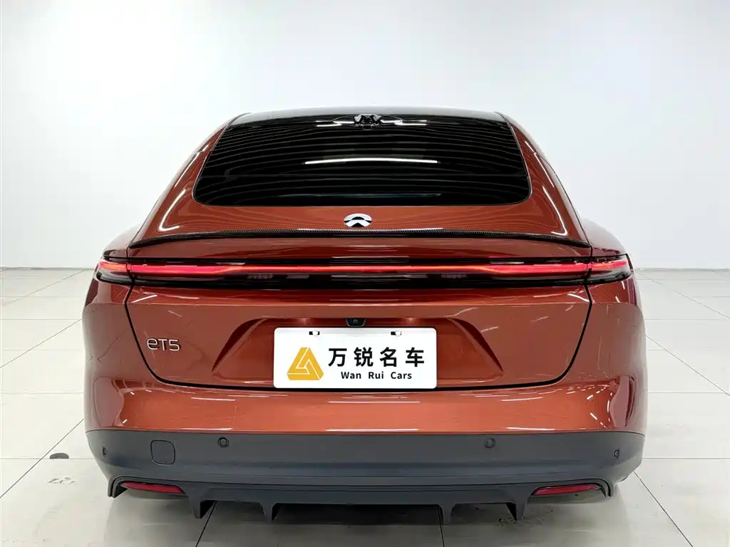 NIO NIO ET5