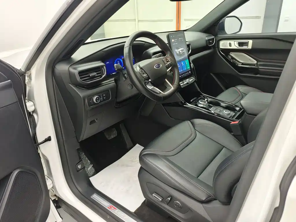 Ford Explorer — миниатюра 16