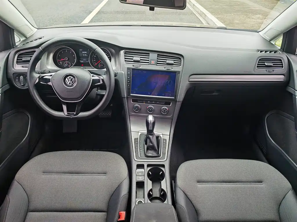 Volkswagen Golf — миниатюра 5