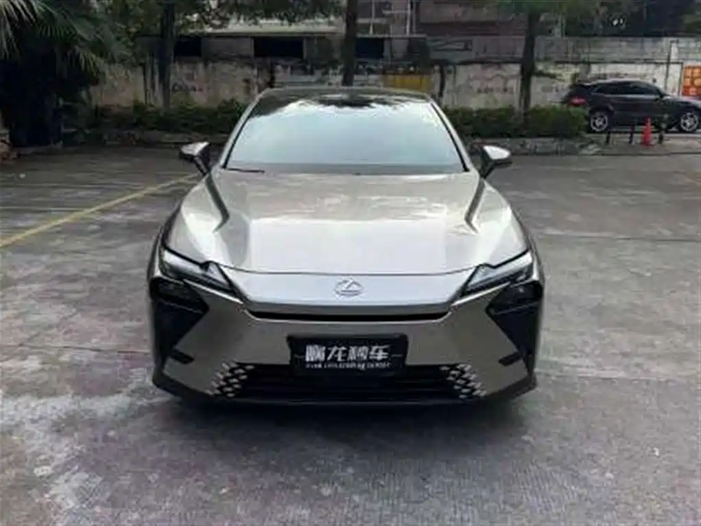 Lexus ES — миниатюра 2