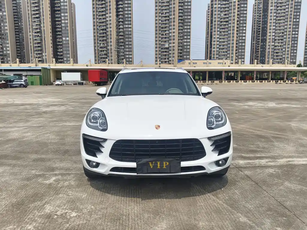 Porsche Macan — миниатюра 2