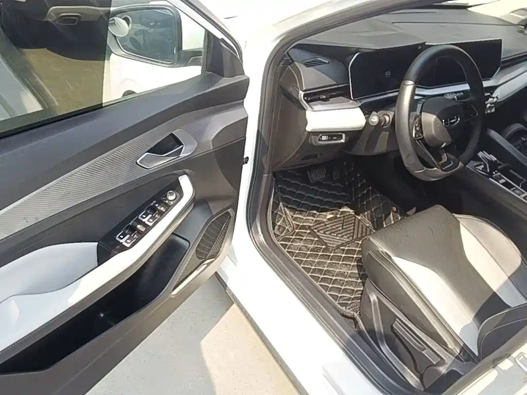 Geely Binrui — миниатюра 12