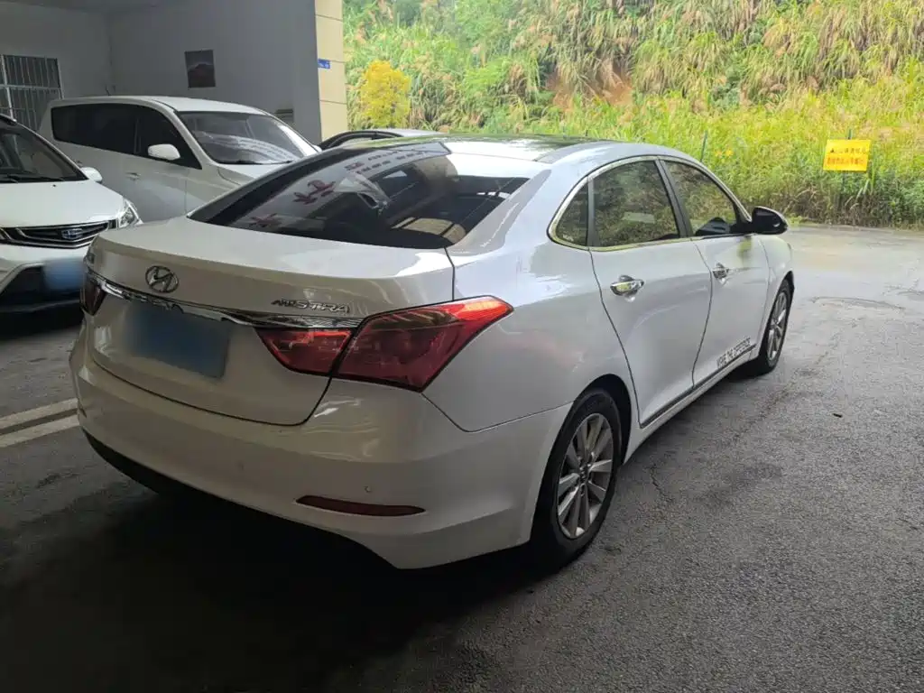 Hyundai Mistra 2014 1.8L AT GLS