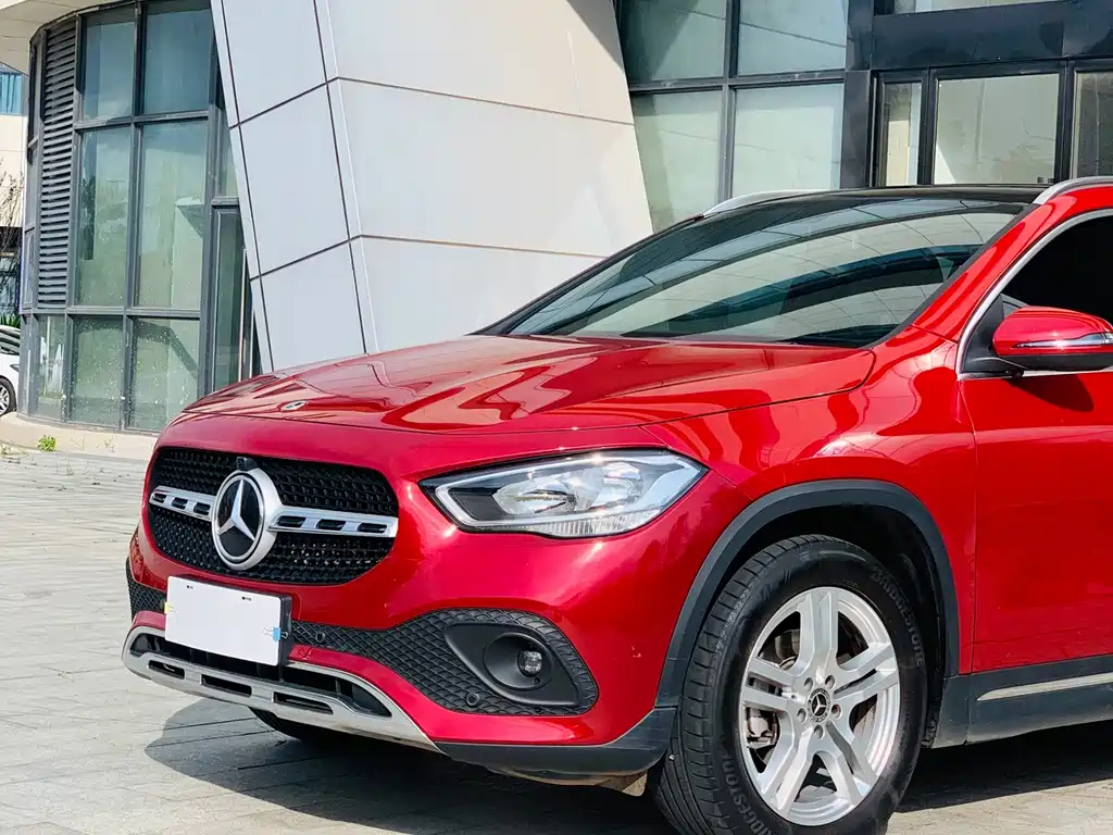 Mercedes-Benz GLA — миниатюра 10