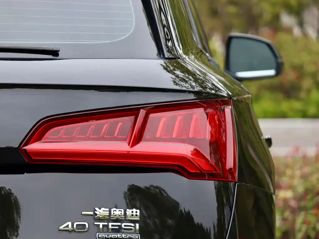 Audi Q5L — миниатюра 9