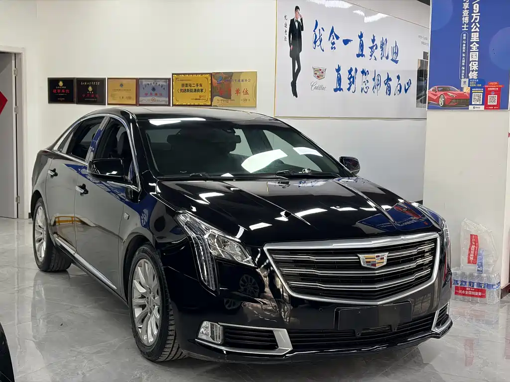 CADILLAC XTS