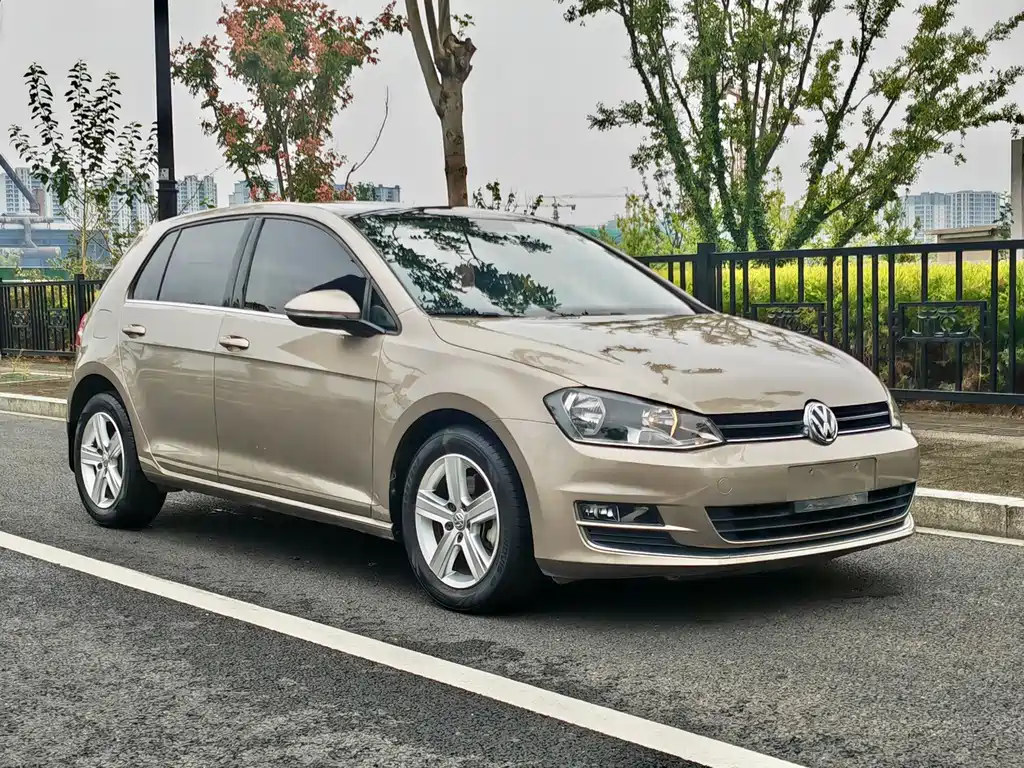 Volkswagen Golf — миниатюра 3