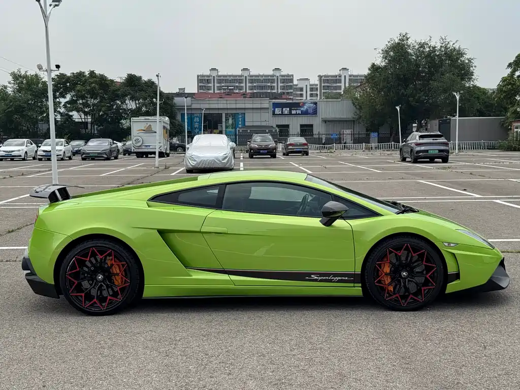 Lamborghini Gallardo 2011 LP 570-4 Superleggera