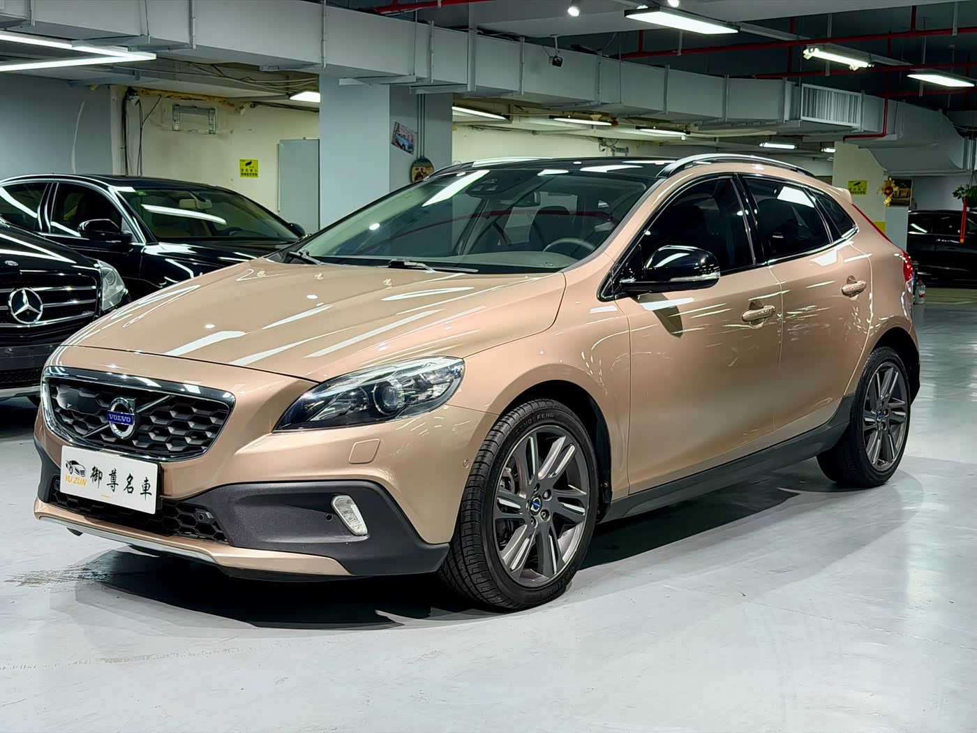 Volvo V40
