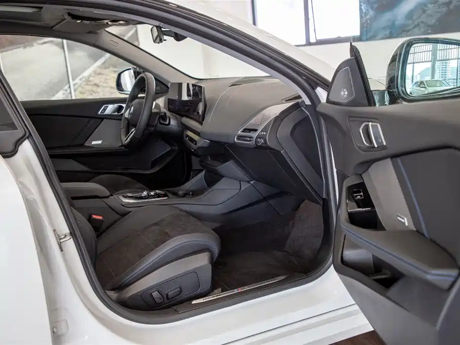BMW 2 Series — миниатюра 20