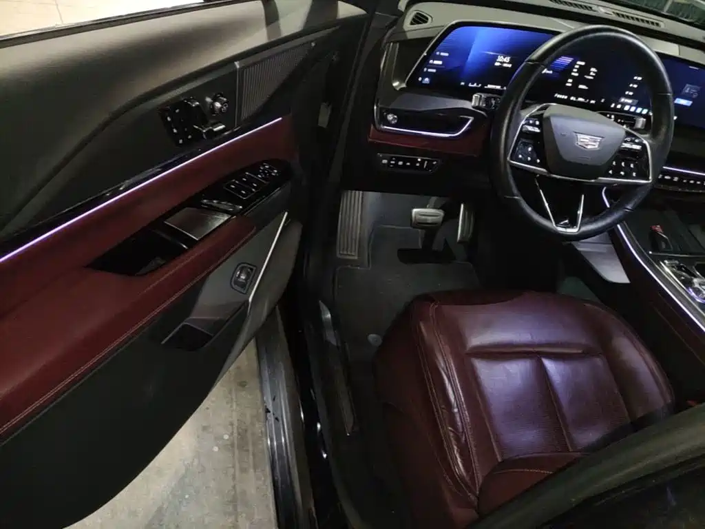 Cadillac XT5 — миниатюра 16