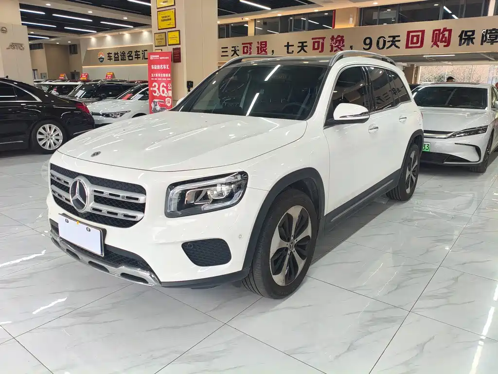 MERCEDES-BENZ GLB