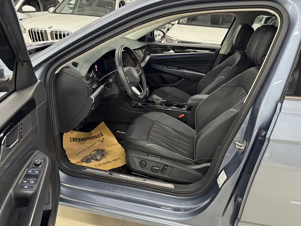 Volkswagen Passat 2022 330TSI Luxury