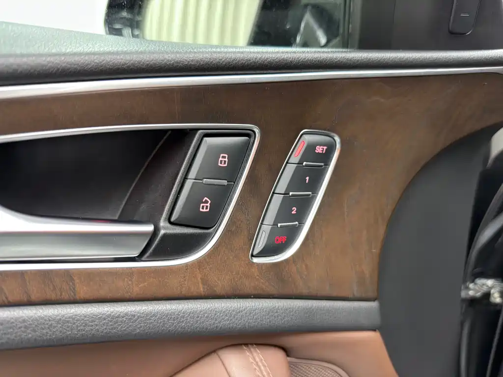 Audi A6L 2014 50 TFSI quattro Luxury