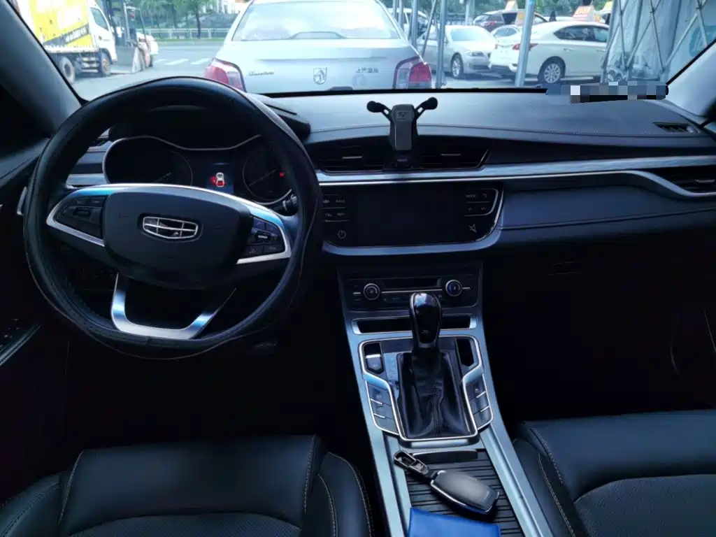 Geely Emgrand — миниатюра 9