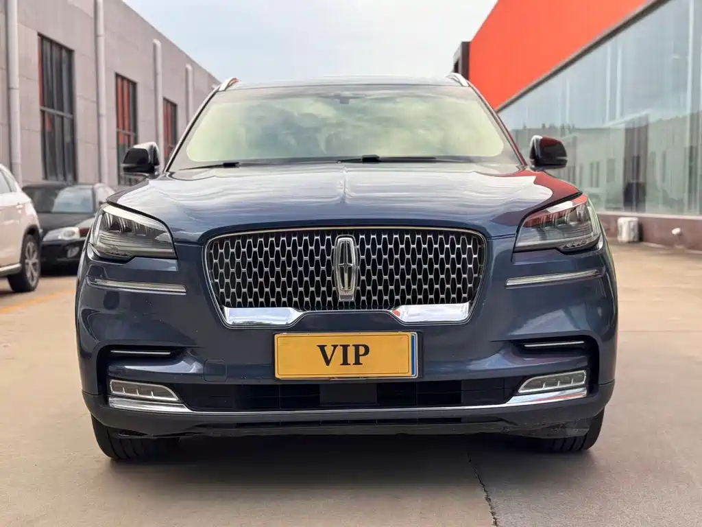 Lincoln Aviator