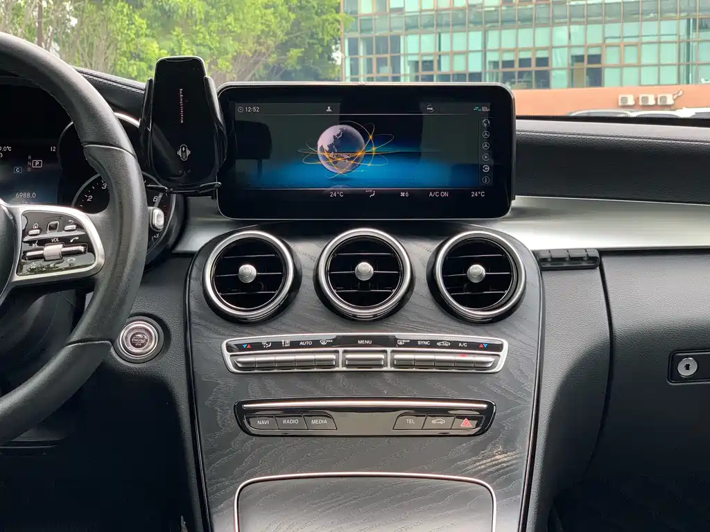 Mercedes-Benz C-Class - фото 18