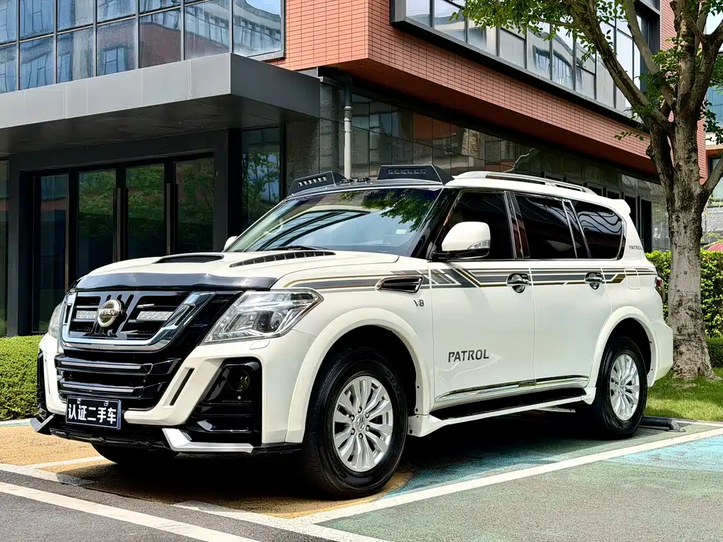 Nissan Patrol 2017 5.6L