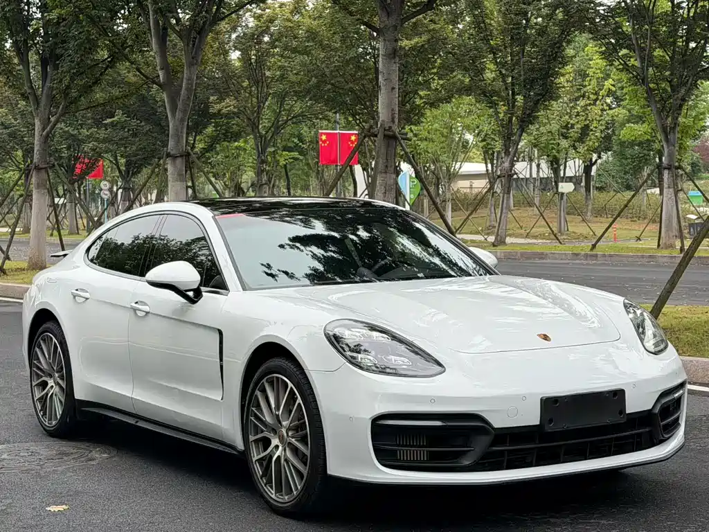 Porsche Panamera — миниатюра 3
