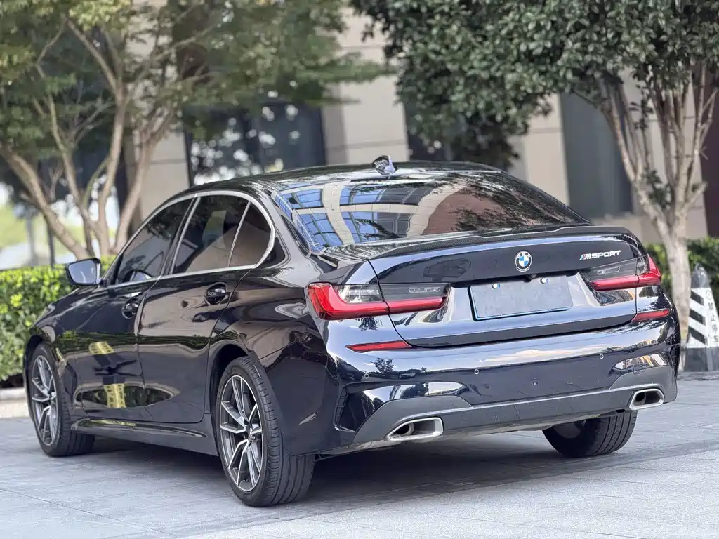 BMW 3 Series — миниатюра 8
