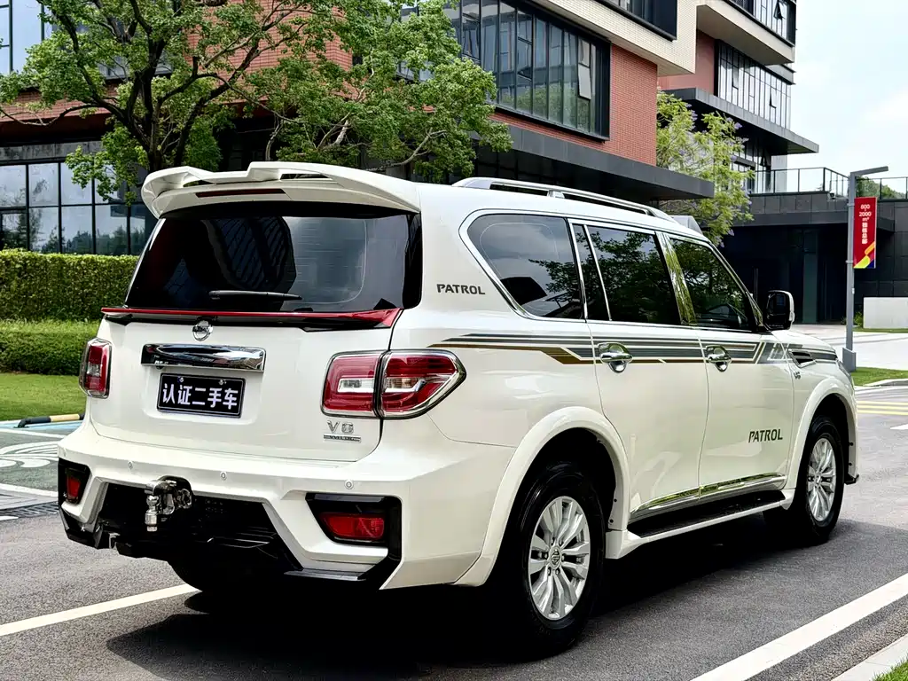 Nissan Patrol 2017 5.6L
