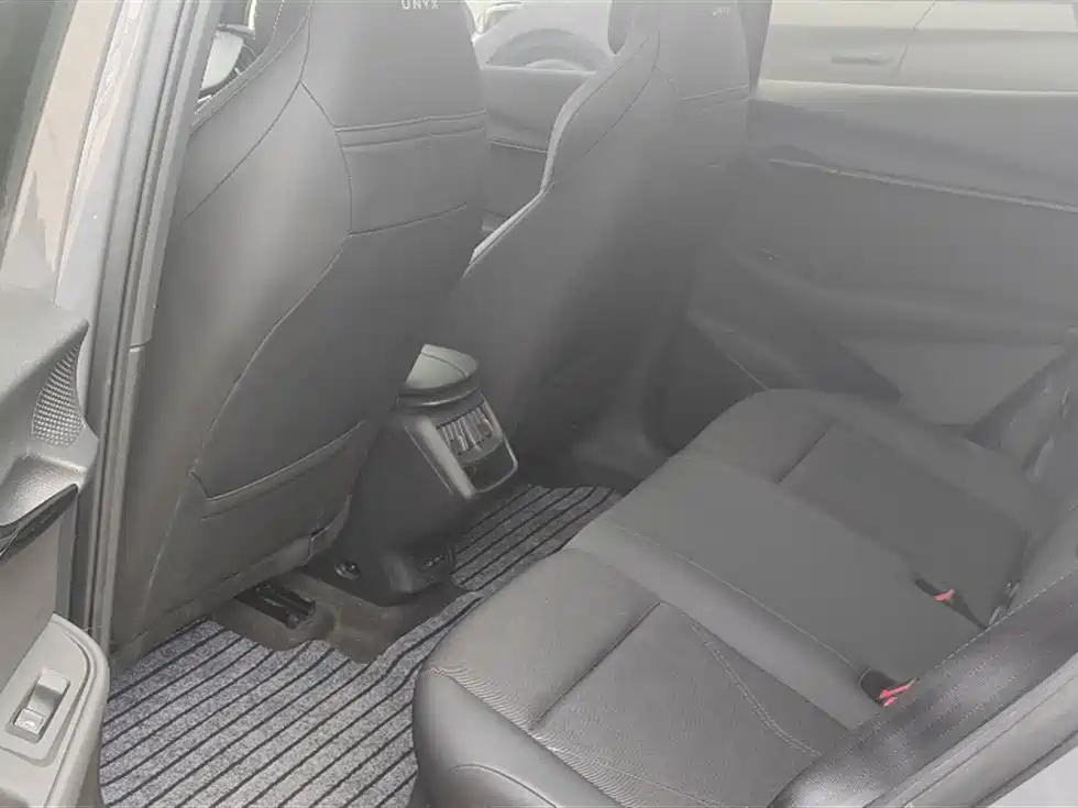 Volkswagen 06 2025 Pro