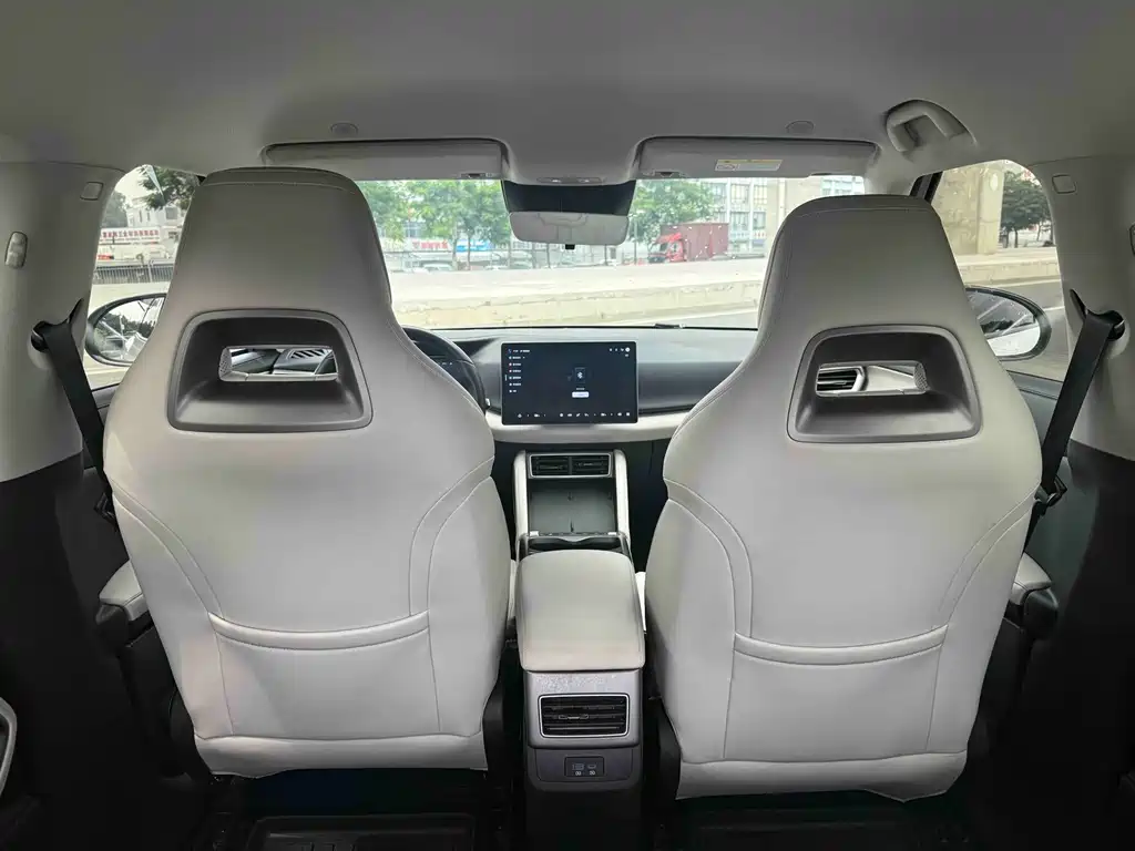 BYD Yuan UP — миниатюра 7