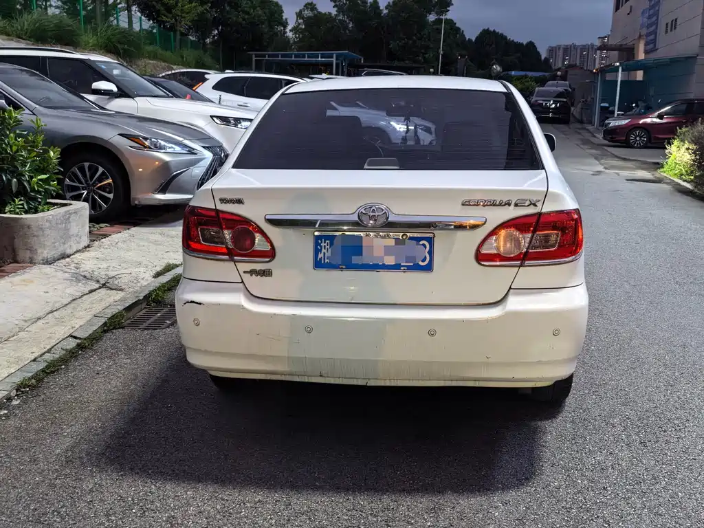 Toyota Corolla — миниатюра 4