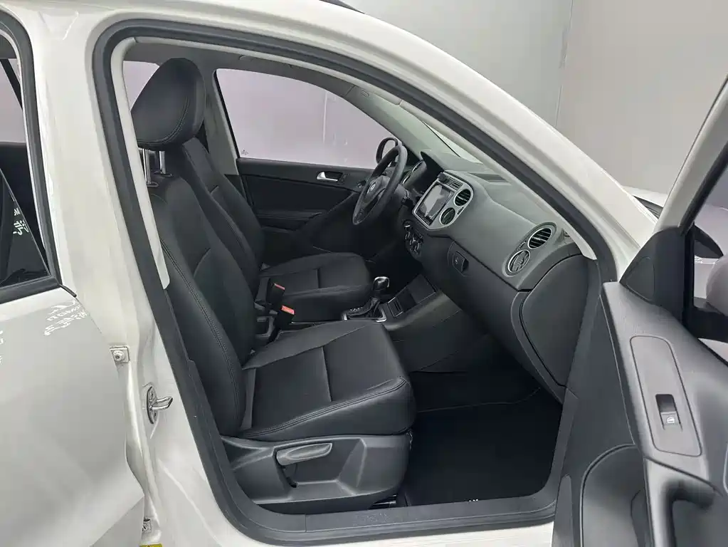 Volkswagen Tiguan — миниатюра 10