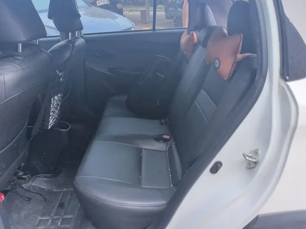 Toyota Yaris L — миниатюра 13