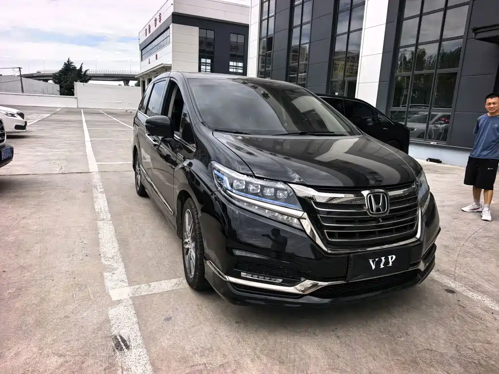Honda Elysion — миниатюра 3
