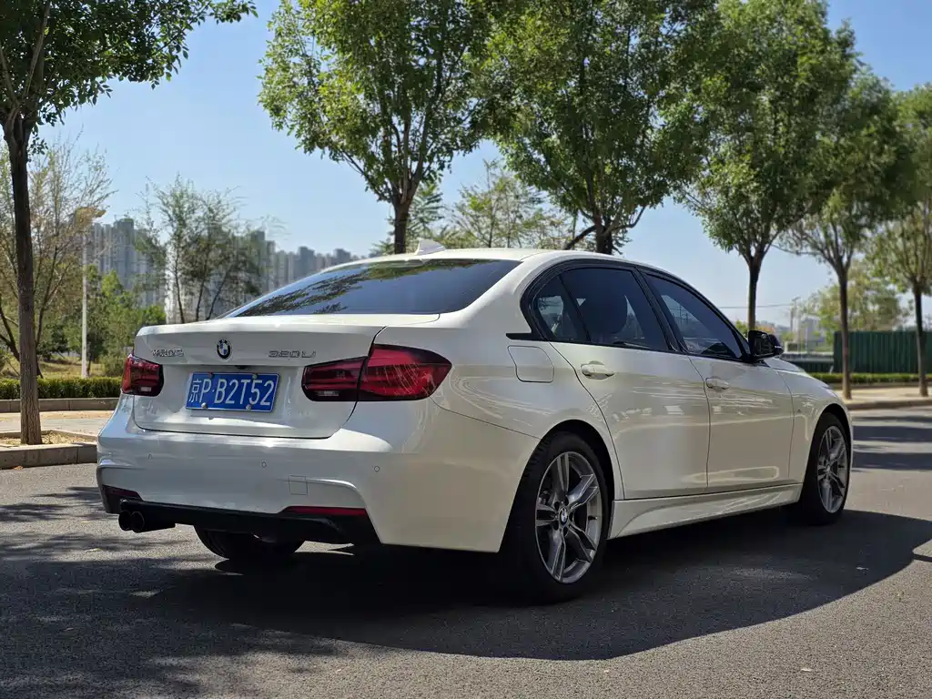 BMW 3 Series — миниатюра 25