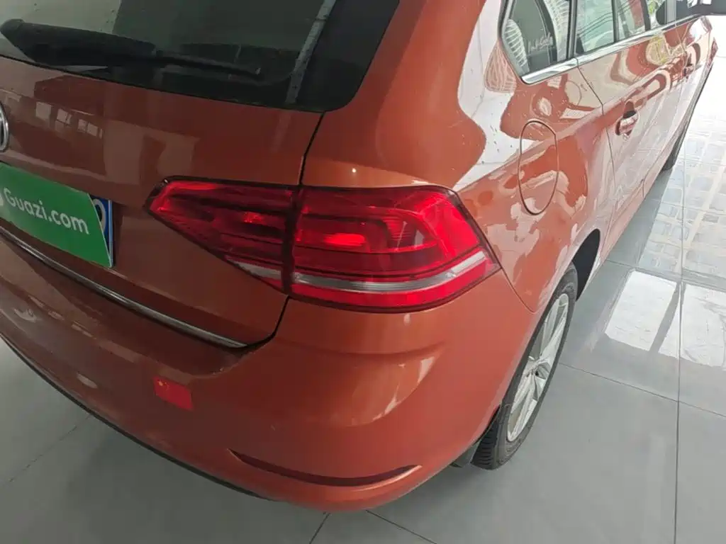 Volkswagen Santana — миниатюра 8