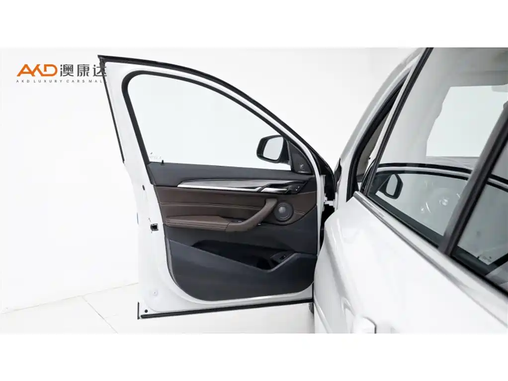 BMW X1 — миниатюра 10