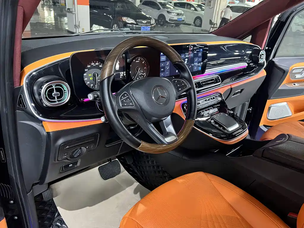 Mercedes-Benz Vito — миниатюра 19