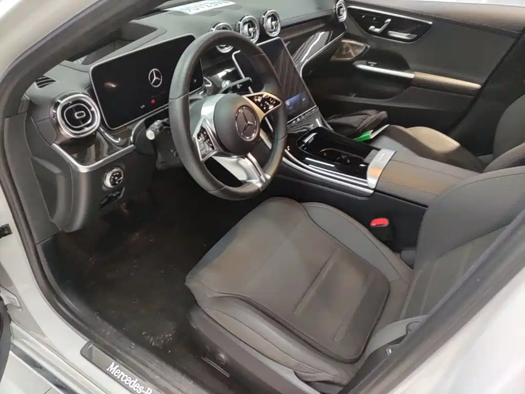Mercedes-Benz C-Class — миниатюра 15
