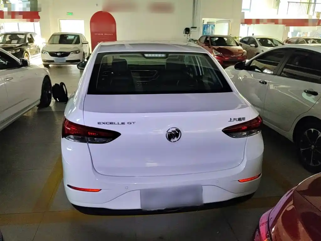 Buick Excelle — миниатюра 6