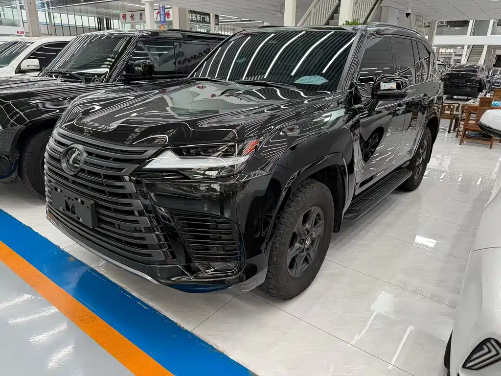 Lexus LX — миниатюра 2