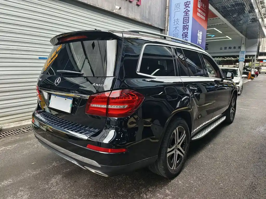 Mercedes-Benz GLS — миниатюра 17