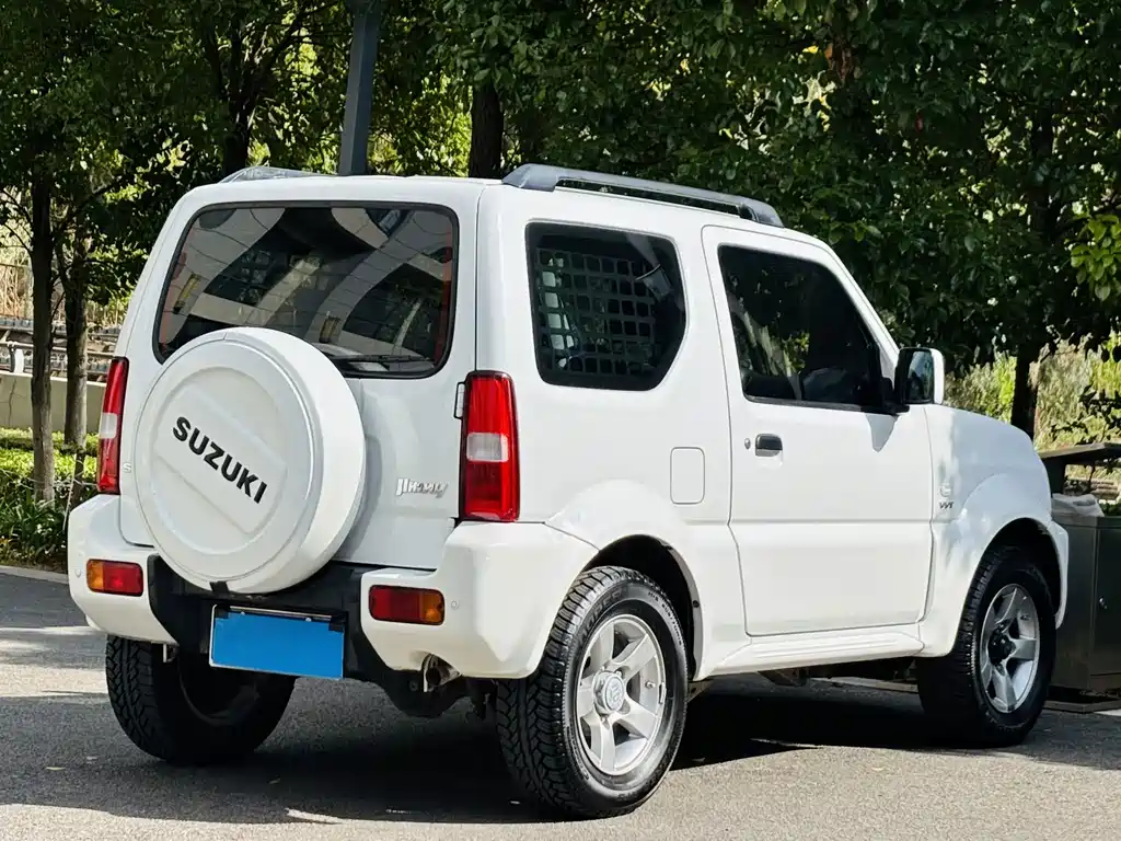 Suzuki Jimny — миниатюра 4