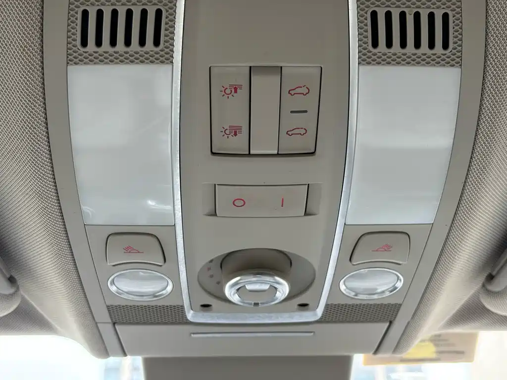 Audi Q7 — миниатюра 30
