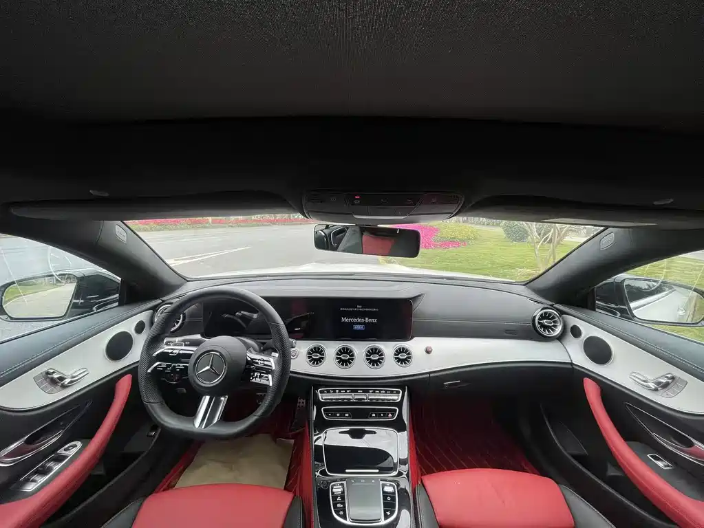 MERCEDES-BENZ E CLASS