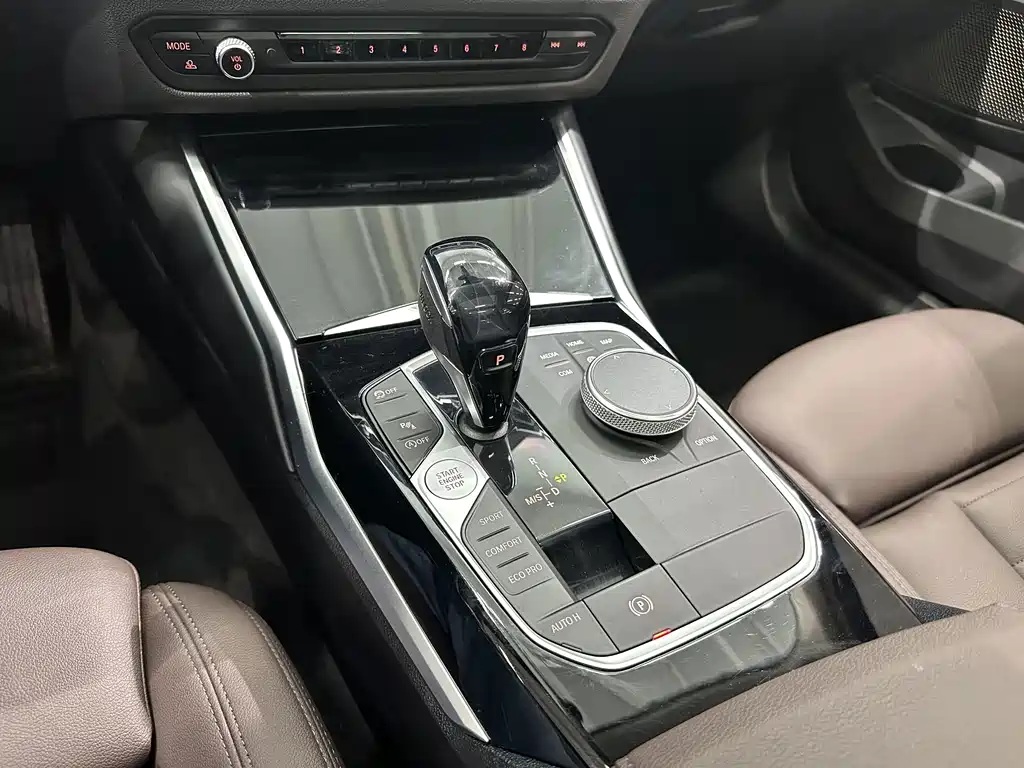 BMW 3 Series — миниатюра 13