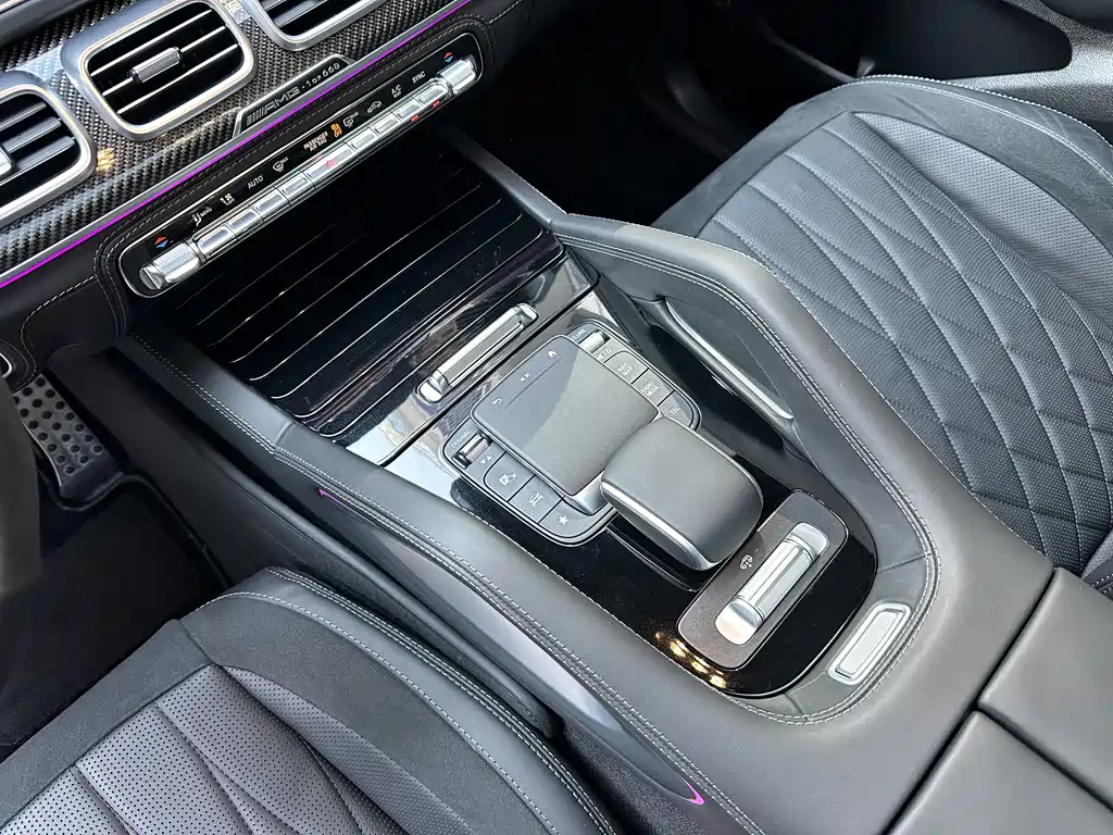 MERCEDES-BENZ GLS AMG