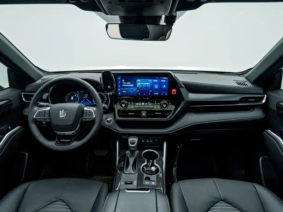 Toyota Crown Kluger — миниатюра 21